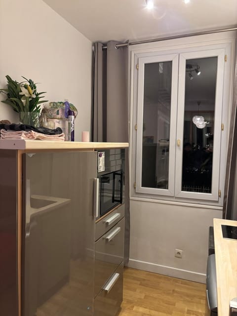 Cozy studio in charming residence Apartment in Paris