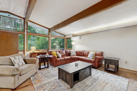 The Treehouse House in Lake Junaluska