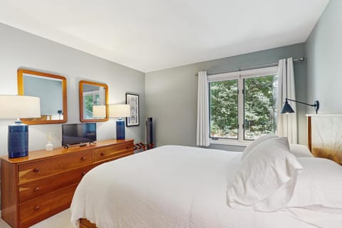 Cozy Sugarbush Getaway Apartment in Waitsfield