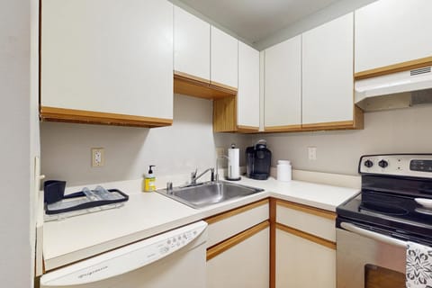 Cozy Sugarbush Getaway Apartment in Waitsfield