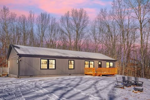 Property building, Day, Natural landscape