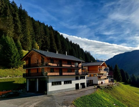 Haus Margrith Alpenblick Appartements Bed and Breakfast in Fontanella