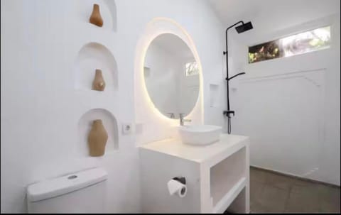 Steps to Canggu Beach Large Villa Villa in North Kuta