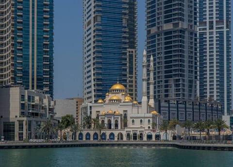 Lux 3 BR Sea View Condo with Pool & Sauna In Marina Apartment in Dubai