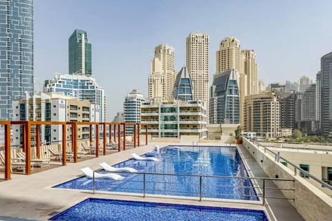Lux 3 BR Sea View Condo with Pool & Sauna In Marina Apartment in Dubai