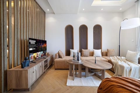 Lux 3 BR Sea View Condo with Pool & Sauna In Marina Apartment in Dubai