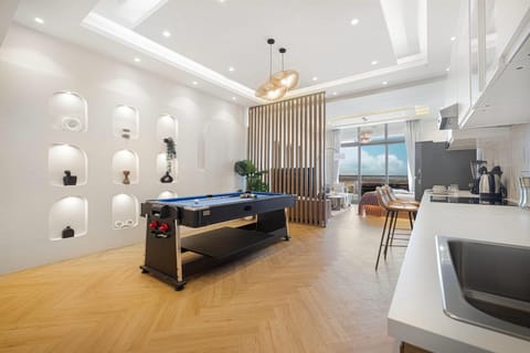 Lux 3 BR Sea View Condo with Pool & Sauna In Marina Apartment in Dubai