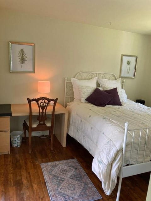 Corvallis OSU 7 peeps House in Corvallis