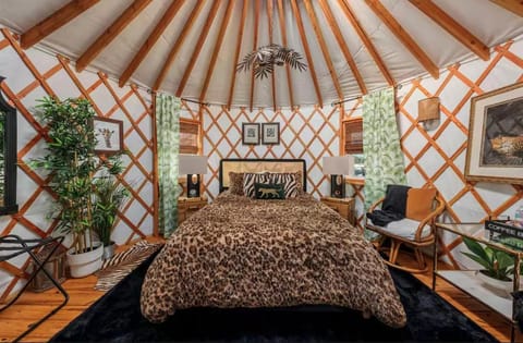 Jungle Haven Yurt- Unit #2 Campground/
RV Resort in Waco