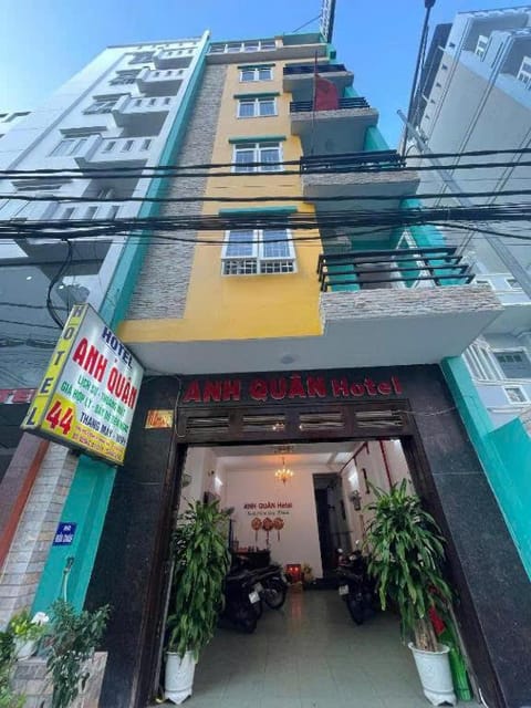 Property building, Day