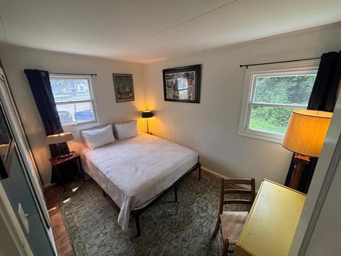 Grateful Dunes Getaway House in Porter