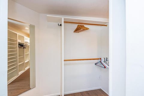 Pool, Game Room, Pet Friendly, 5 beds East Tucson! House in Tanque Verde