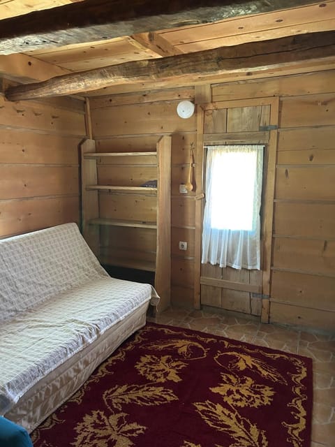 Restoran i konaciste NOVI MELJANICKI BAZENI Nature lodge in Serbia