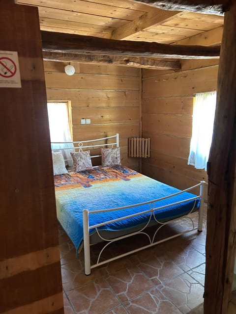 Restoran i konaciste NOVI MELJANICKI BAZENI Nature lodge in Serbia