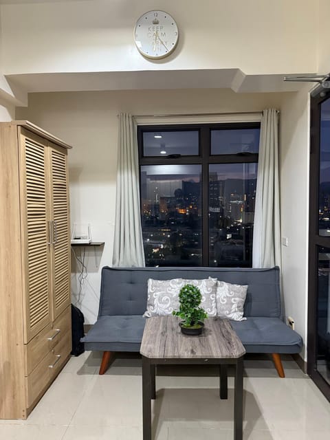 View (from property/room), Living room, Seating area