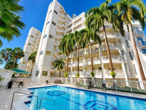 Property building, Pool view, Swimming pool, sunbed