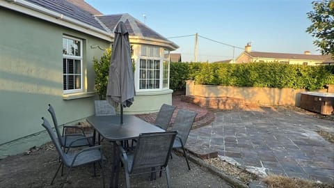 Entire Home with Hot Tub House in Ireland