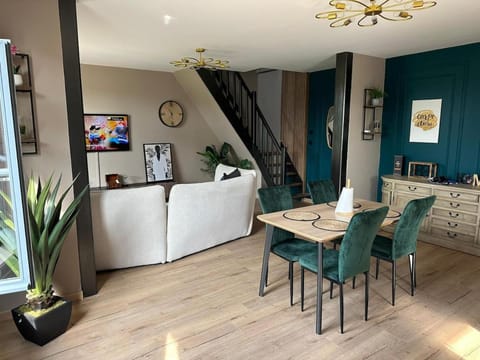 Cozy Home with Garden & Terrace House in Hauts-de-France