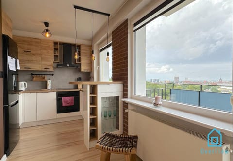 Postcard Apartment Scenic Escape 10 Minutes to Gdańsk Old Town and Seaside Apartment in Gdansk