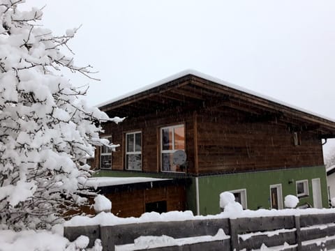 Property building, Winter