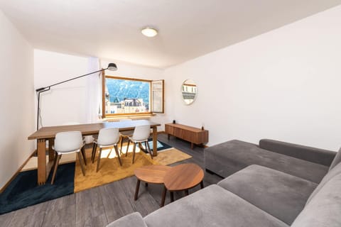 Ski Paradise Steps to Chantarella Lift Apartment in Saint Moritz