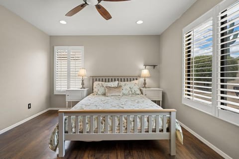 French Country Charm with Pool and Mountain Views House in Oro Valley