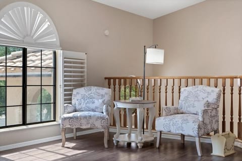 French Country Charm with Pool and Mountain Views House in Oro Valley