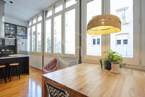 Kitchen or kitchenette, Living room, Dining area