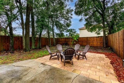 Lovely Modern 3 Bedroom Town Home Apartment in Jacksonville