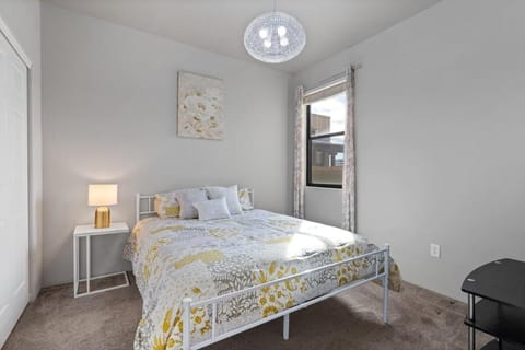 Serene Retreat with Pool & Spa 3 Bed 3 Bath House in Catalina Foothills