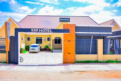 Property building, Day, Location, Parking