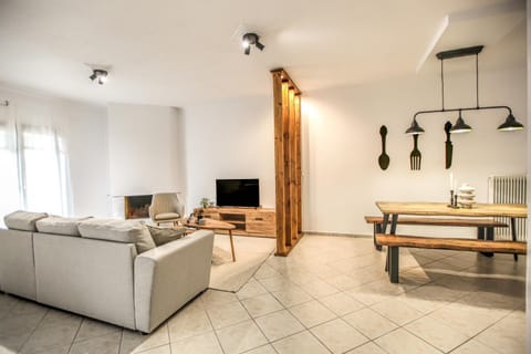 Grand View Suites Meteora 2 Apartment in Kalabaka