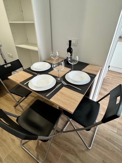 Habitacion privada con baño privado III Vacation rental in Valencia