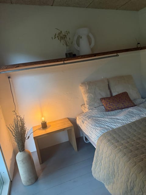 Idylisk primitiv hytte midt i skoven Luxury tent in Central Denmark Region