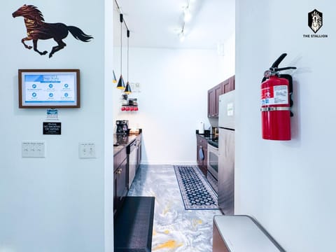 TV and multimedia, Kitchen or kitchenette, oven