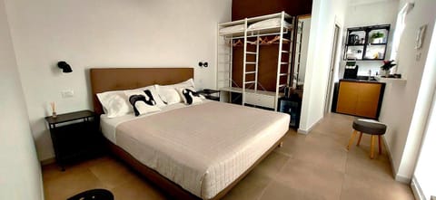 Kitchen or kitchenette, Photo of the whole room, Bedroom, wardrobe
