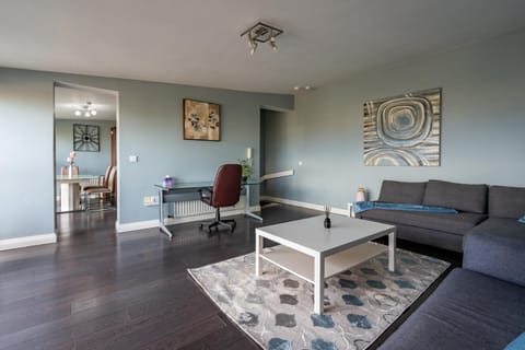 Penthouse Near City Hall with Balcony and Chic Duplex Apartment in Belfast