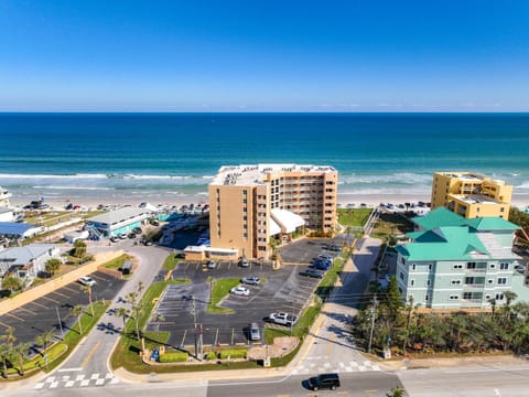 Property building, Day, Bird's eye view, Beach, Sea view