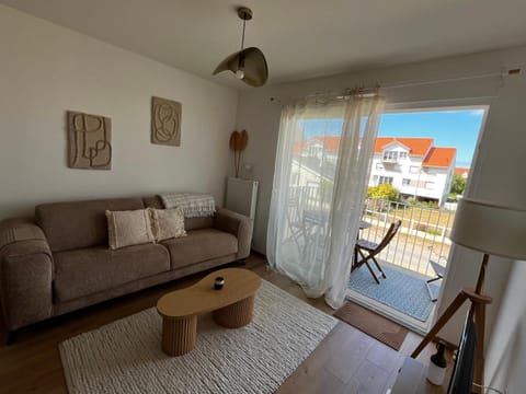 Balcony/Terrace, Living room