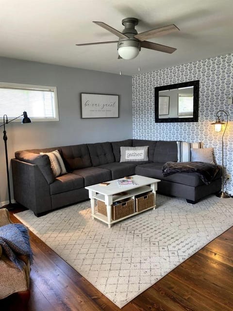 Charming Downtown Cottage with Porch & Backyard Retreat near Beaverhead River in Dillon, Montana House in Idaho