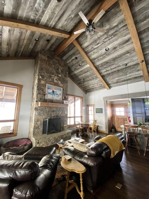 Charming Historic-Inspired Vacation Home with Mountain Views near Pony School House in Pony, Montana House in Idaho