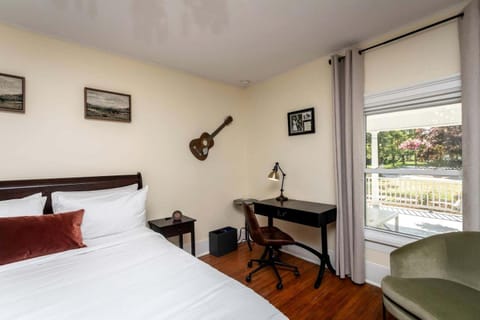 Exquisite Zen Suite Retreat near Blue Ridge Mountain in Virginia House in Luray