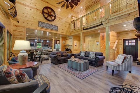 Smoky Mountain WOW House in Gatlinburg