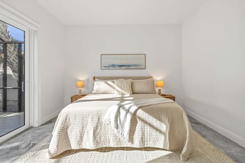 Ponce Inlet Surf Villa- Steps to beach with pool and spa! Villa in Wilbur-By-The-Sea