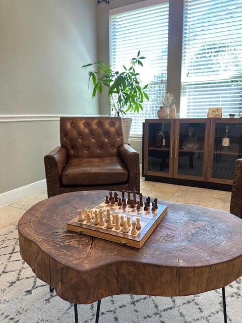 Cozy 4bdrm 3bath Home in The Woodlands House in The Woodlands