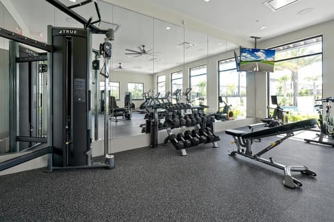 Epic Paradiso Mansion-Pool,Game Room,Theater-4 House in Orlando