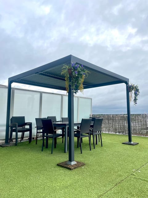 T3 super cosy, parking sécurisé gratuit , grande terrasse balcon , ascenseur Apartment in Vitry-sur-Seine