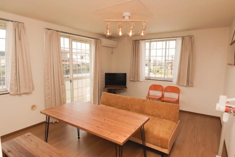 TV and multimedia, Living room, Dining area