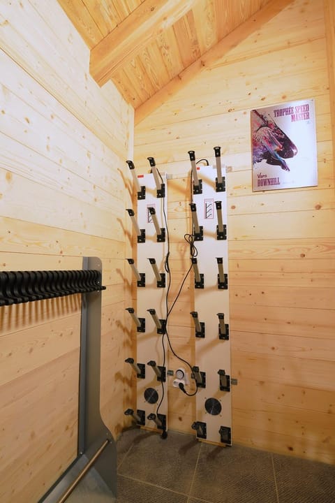 TETRAS Chalet de prestige, 12 personnes , Pieds des pistes Chalet in Piedmont