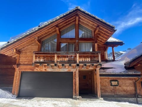 TETRAS Chalet de prestige, 12 personnes , Pieds des pistes Chalet in Piedmont